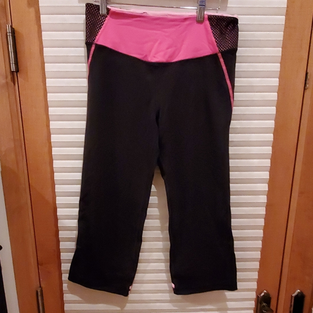 VS crop leggings
